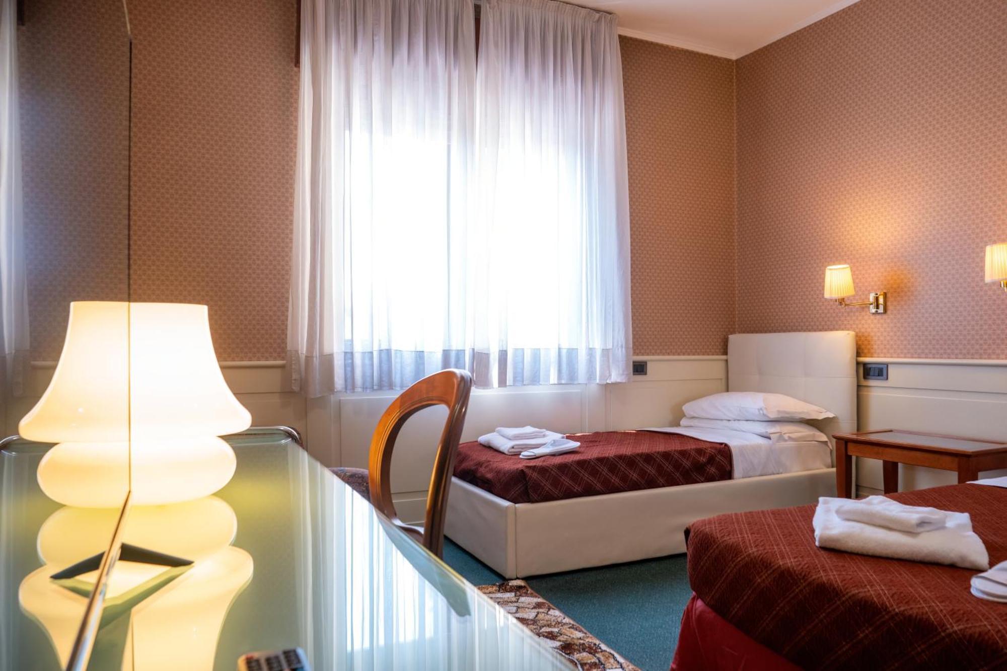 מסטרה Hotel Alla Giustizia מראה חיצוני תמונה